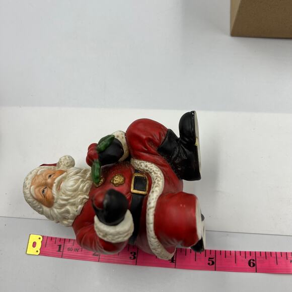 Vintage Homo Kneeling Santa Claus Handing Apples Ceramic Figurine #5611 - Picture 3 of 7